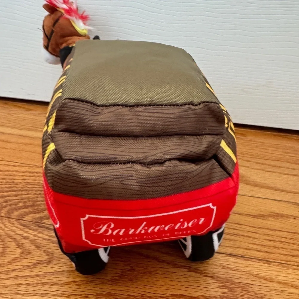 🎉🎉🎉HOST PICK🎊🎊🎊 NWT Barkweiser Clyde Bark Medium/Large Dog Plush Toy
